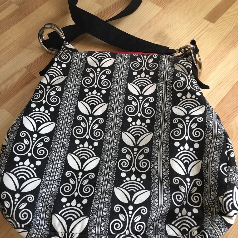 Lisa Lill Studio Purse - Picture 2 of 4
